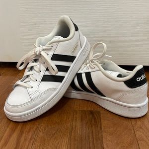 Adidas Grand Court Cloadfoam Sneakers